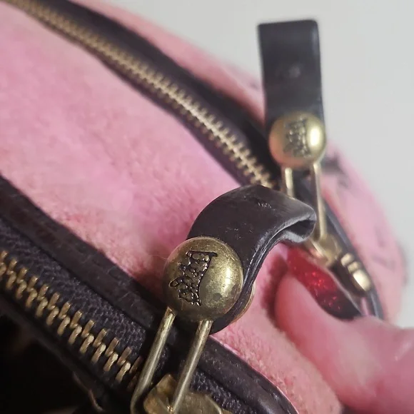 Juicy Couture 🥳 HOST PIC🥳 y2k Velour Crown Juicy Small Crossbody Bag - Picture 11 of 17